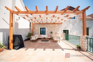013 5410 30 Kastela Stone house in the first row to the sea for sale