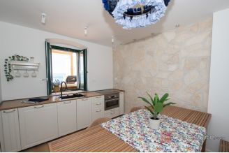 013 5410 30 Kastela Stone house in the first row to the sea for sale