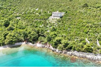 008 2044 65 Dugi Otok Unfinished detached house in secluded locatiom for sale