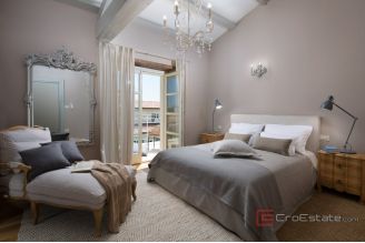 019 1026 18 Rovinj Luxury villa with pool for sale