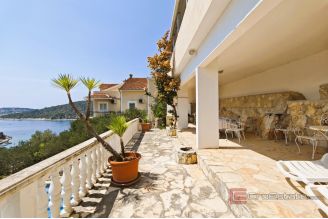 020 2051 29 Rogoznica Villa with pool and olive grove for sale