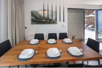 020 1024 41 Opatija Villa with pool and view of the bay for sale