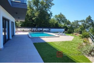 016 1028 01 Opatija Modern vila with panoramic view of the sea for sale