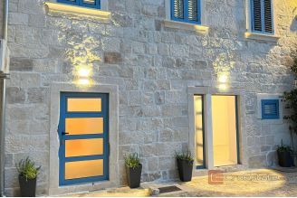 009 2052 74 Korcula One bedroom apartment in a stone house for sale