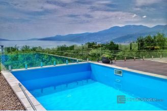 002 1026 21 Rijeka House with two apartments pool and sea view for sale