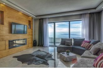 012 1026 21 Rijeka House with two apartments pool and sea view for sale