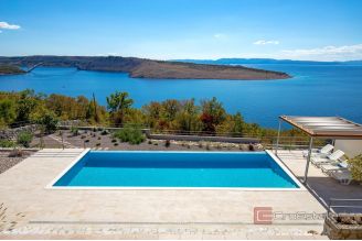 020 2022 468 krk magnificent villa with spectacular view for sale