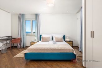 020 2022 468 krk magnificent villa with spectacular view for sale