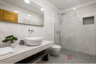 020 2022 468 krk magnificent villa with spectacular view for sale