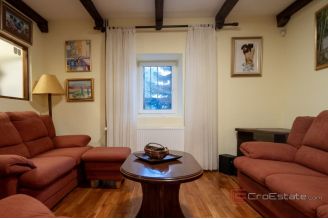 015 2048 42 Dalmatian hinterland Secluded house surrounded by nature for sale