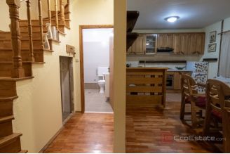 015 2048 42 Dalmatian hinterland Secluded house surrounded by nature for sale