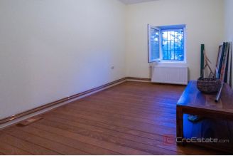 015 2048 42 Dalmatian hinterland Secluded house surrounded by nature for sale