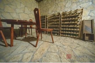 015 2048 42 Dalmatian hinterland Secluded house surrounded by nature for sale