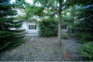 015 2048 42 Dalmatian hinterland Secluded house surrounded by nature for sale