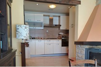 012 1026 22 near rijeka house with a garden for sale