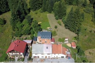 012 1026 22 near rijeka house with a garden for sale