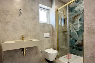 021 2052 77 Rogoznica Apartment with a sea view for sale