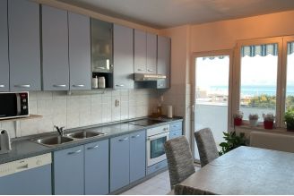 008 2052 78 Split Apartment with sea view for sale