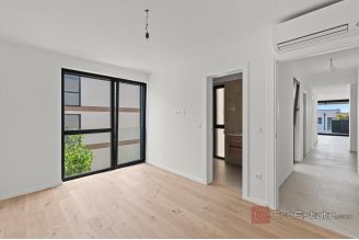 013 2053 10 Novigrad Apartment terrace sea view for sale