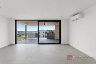 013 2053 10 Novigrad Apartment terrace sea view for sale