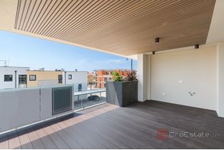 013 2053 10 Novigrad Apartment terrace sea view for sale