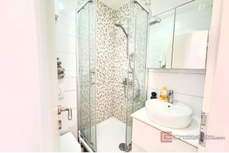 009 2049 59 Split Lucac Three storey stone house for sale