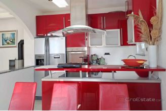 012 1026 26 opatija spacious apartment with tavern and sea view for sale