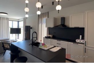 012 1026 25 Pula Villa with pool in a quiet area for sale