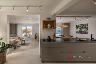 014 2026 114 Brac Stone villa with pool and a sea view for sale