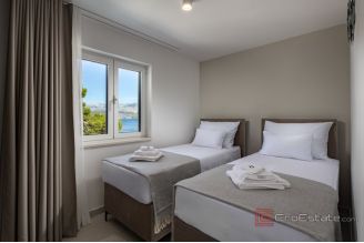 014 2026 114 Brac Stone villa with pool and a sea view for sale