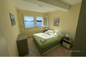 018 2022 384 Rogoznica beautiful villa in first row to the sea