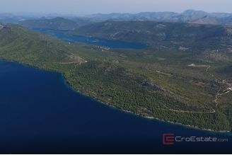 008 5417 30 Peljesac Land in the first row to the sea for sale