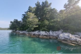 012 5418 30 Veliki Skolj Private island a peaceful oasis in nature for sale