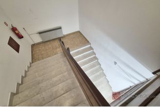 006 2016 674 split centar office space near the city center for rent