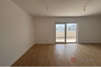 014 2035 265 Split Mejasi Penthouse in a new building for sale