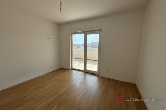 014 2035 265 Split Mejasi Penthouse in a new building for sale
