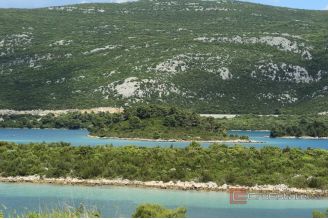 005 5420 30 Peljesac Agricultural land in an attractive location for sale
