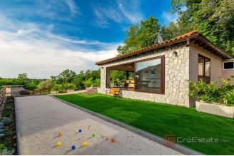 013 2053 17 Porec Authentic Istrian stone house with pool and garden for sale