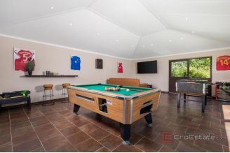 013 2053 17 Porec Authentic Istrian stone house with pool and garden for sale