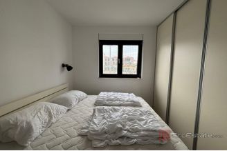 010 5423 30 Ciovo Two bedroom apartment near the sea for sale