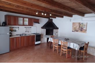 010 1014 37 Porec House with pool and additional land for sale