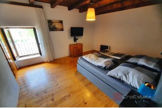 010 1014 37 Porec House with pool and additional land for sale