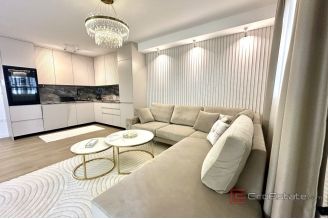 010 2049 61 Split area Luxury two bedroom apartment for rent