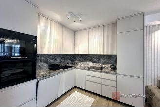 010 2049 61 Split area Luxury two bedroom apartment for rent