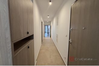 014 2035 267 Split Meje Luxury three bedroom apartment with sea view for rent