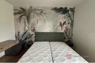 014 2035 267 Split Meje Luxury three bedroom apartment with sea view for rent