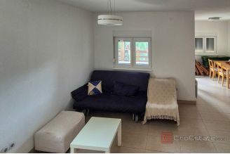 013 1020 24 Karlovac House near river mreznica for sale