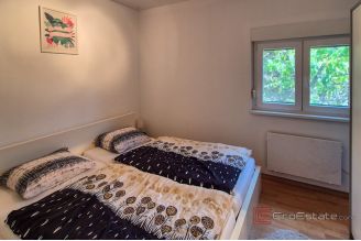 013 1020 24 Karlovac House near river mreznica for sale