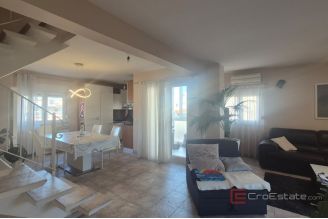 008 2047 95 Split Brda Three bedroom apartment for sale