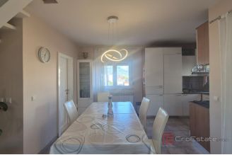 008 2047 95 Split Brda Three bedroom apartment for sale